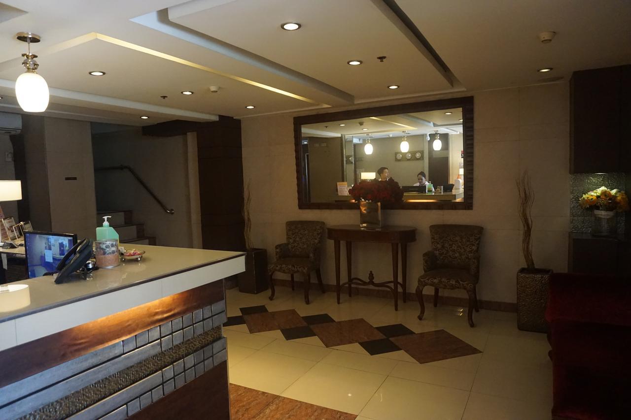 The Shila Philla Hotel Makati City ภายนอก รูปภาพ